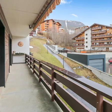 Au Coeur De - 6 Pers - Balcon 南达